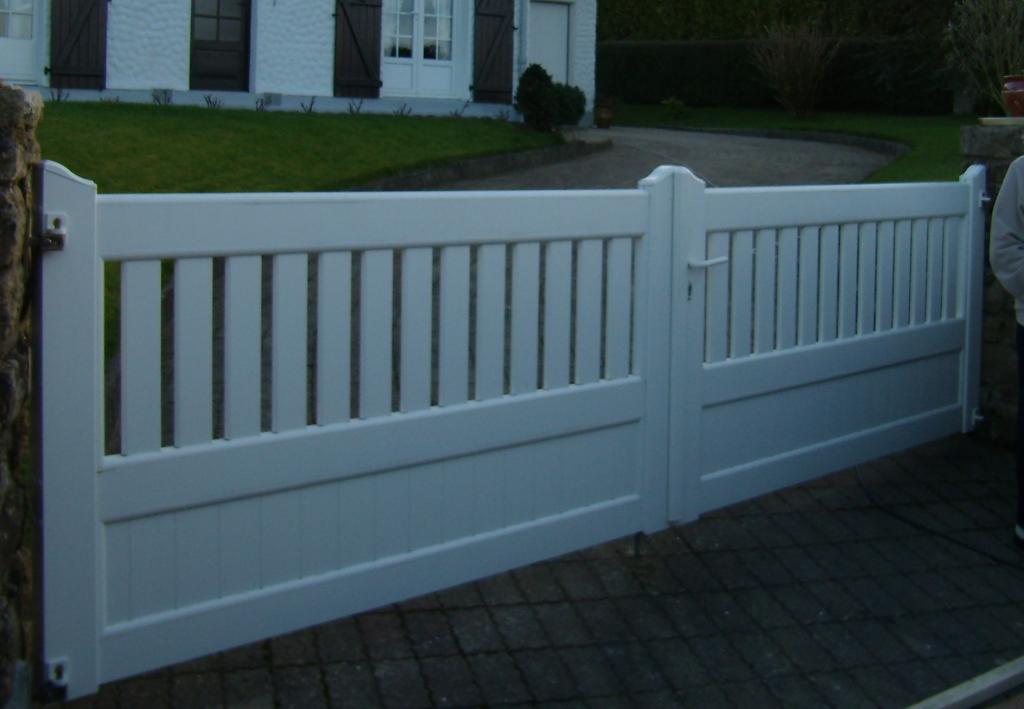 Portail PVC Blanc